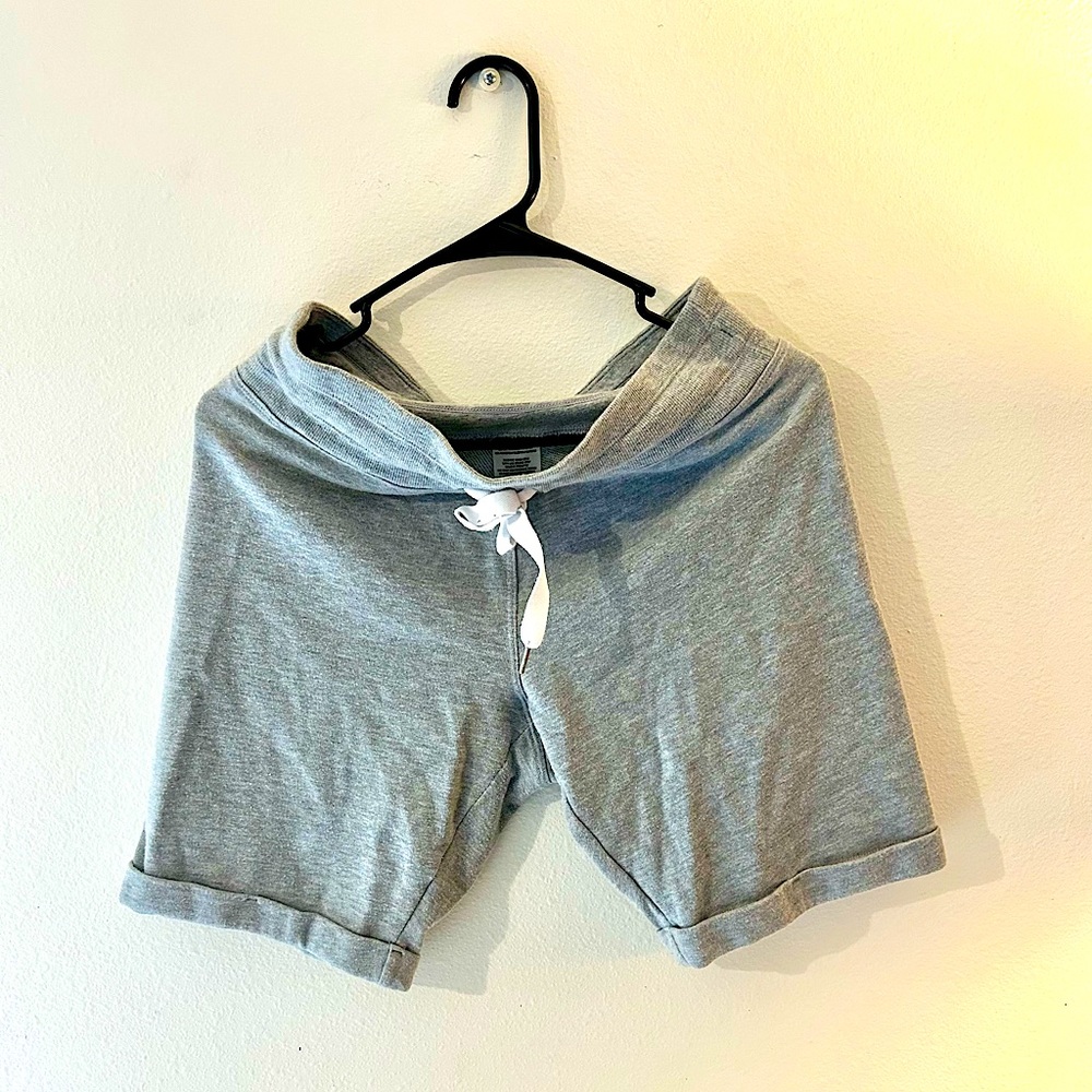 Calvin Klein Bermuda shorts, grey, small
